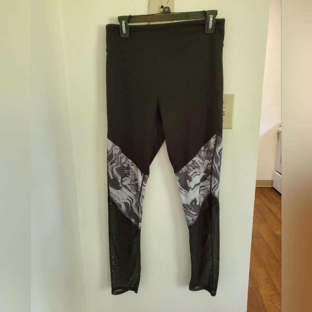 SO Yoga 👖 Pants, mesh like bottom Large